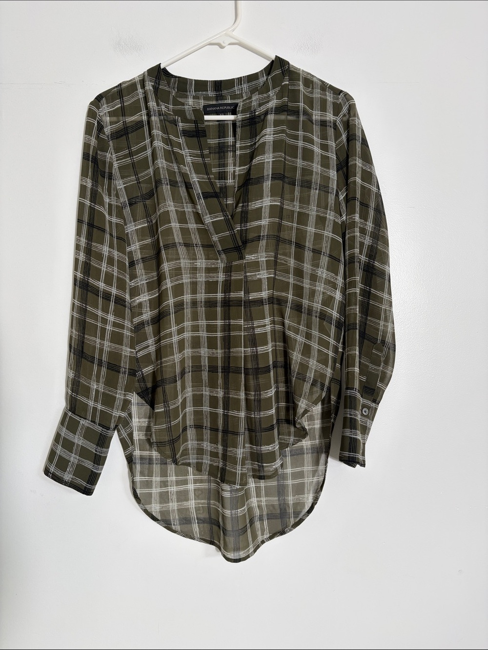 Banana Republic Plaid Split-Neck Long Sleeve Top - Olive/White XS